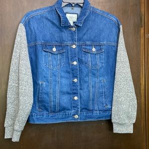 Forever 21 Jean Jacket with knit sleeves size large